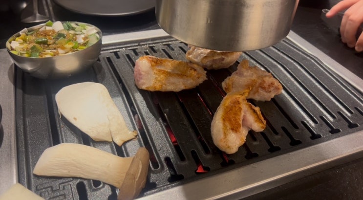  고물가 시대, 고기 먹고 싶을 땐 -> 망원굽으로!