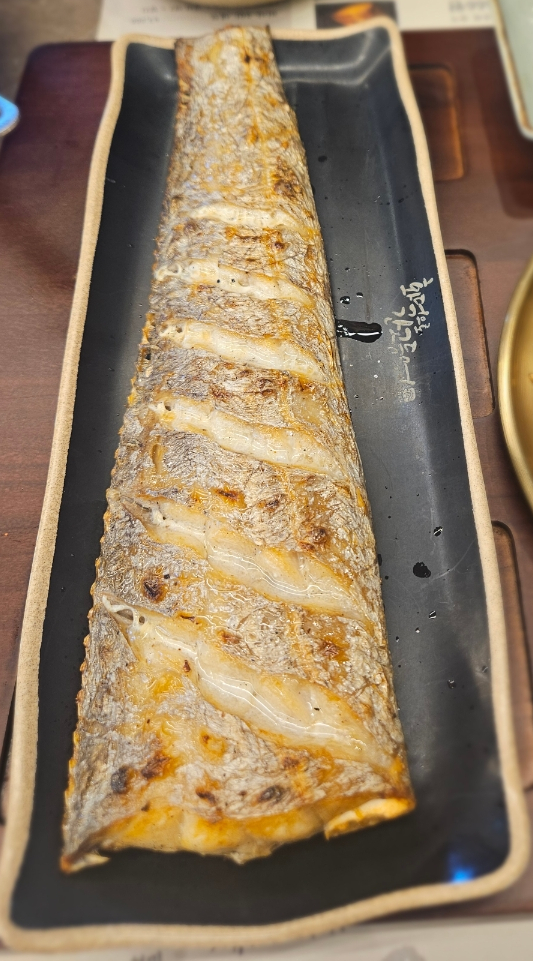  부산 바다 여행 해운대 주민 생선구이 맛집 화덕으로간고등어 부산반여점
