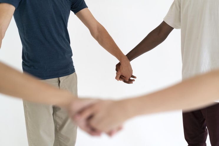  사람을 오래 보게 만드는 관계의 공통점 10가지