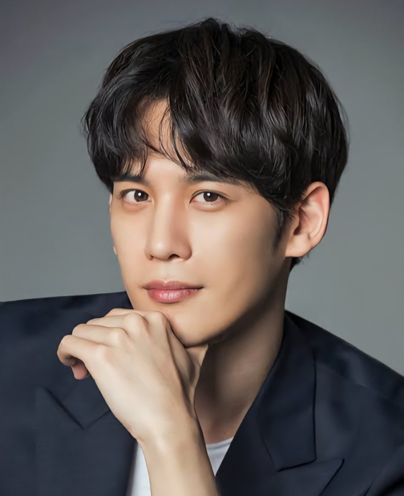 박기웅 나이 키 프로필 총정리: 드라마 '사랑을 처방해드립니다' 속 따뜻한 치유의 아이콘
