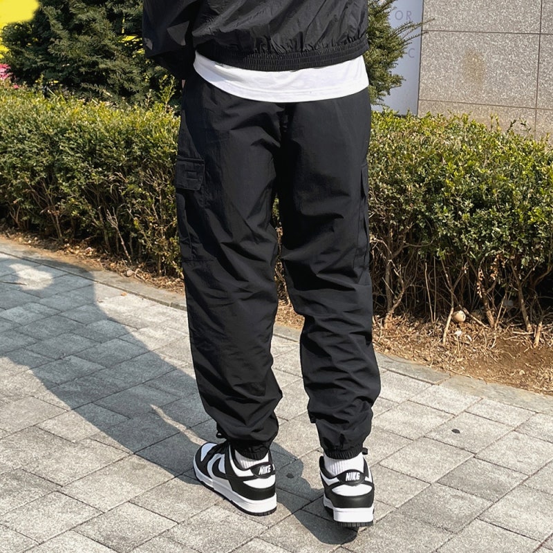 나이키 조거팬츠 우븐 카고 팬츠 리뷰: 편안함과 스타일 모두 잡은 완벽 아이템!