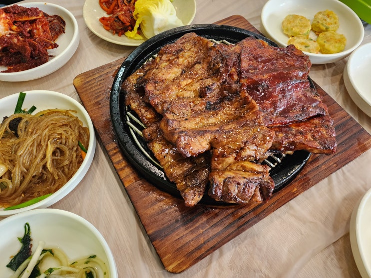  천안 독립기념관 맛집 목천 석갈비 | 구워져 나오는 숯향 폭발 고깃집 추천