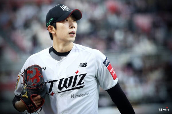 [KBO 화제] KT 위즈 오원석 선수와 이예빈 치어리더의 열애설과 비행기 목격담 정리