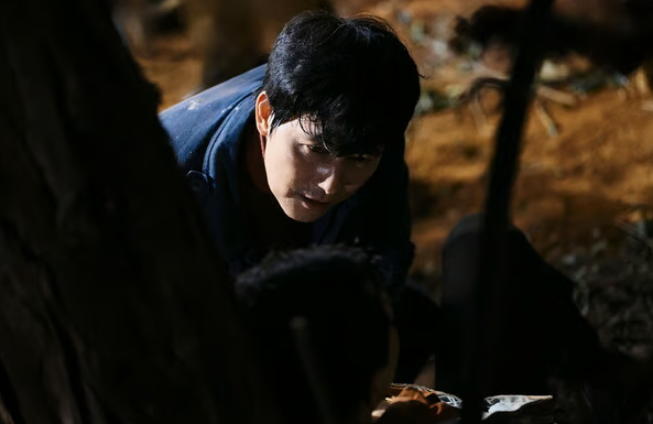 정우성, 디즈니+ '메이드 인 코리아' 발연기 논란? 역대급 호평 현빈 옆에서...
