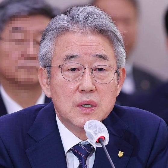 姜虎東農協中央會長簡介：年齡、故鄉、學歷、超支數千萬韓元入住五星級飯店套房