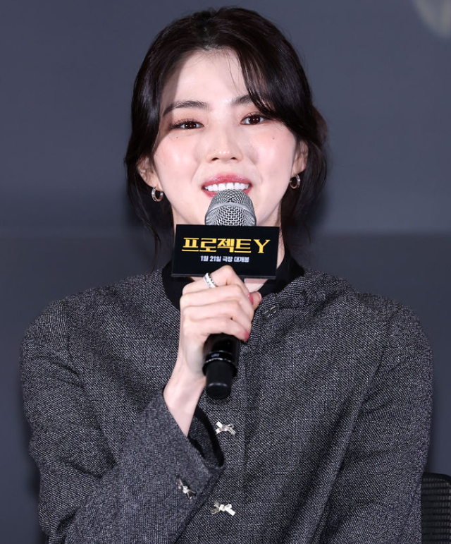 한소희·전종서 프로젝트 Y |독보적 퇴폐미의 충돌! 영화 '프로젝트 Y'가 기대되는 이유