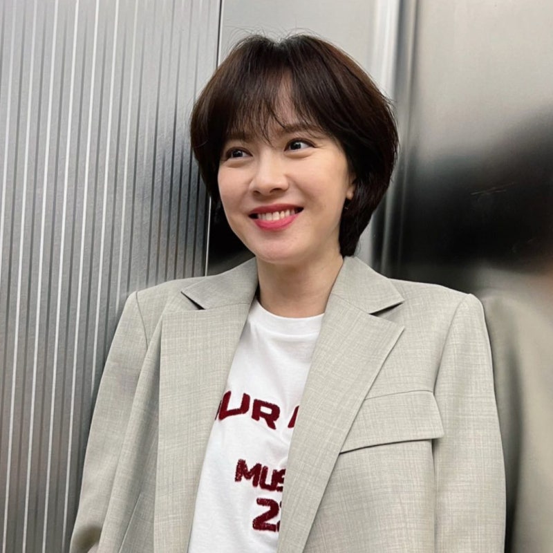 송지효 여자 숏컷 스타일 이목구비가 더 돋보여