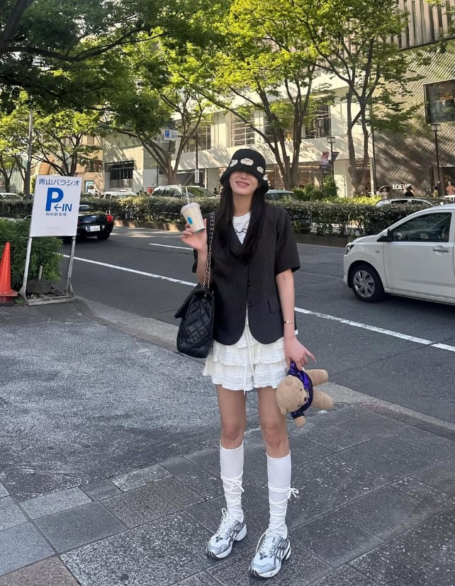  임수향 샤넬백으로 완성한 발레코어 룩 고민 이걸로 끝내세요