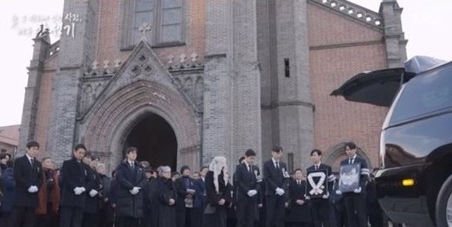 故 안성기 유족 직접 부탁에 설경구·박철민 운구한 뭉클한 이유