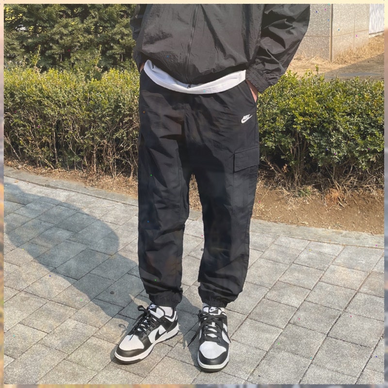 (국내매장판) 나이키 조거팬츠 우븐 카고 팬츠 스우시 클럽 바지