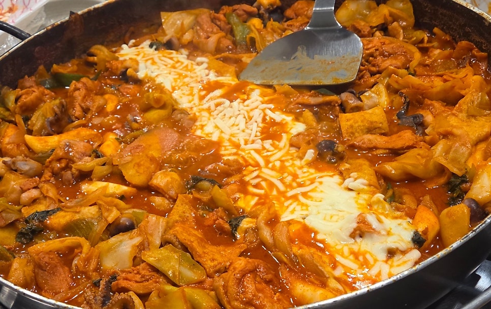 철판위에닭갈비 사진 3
