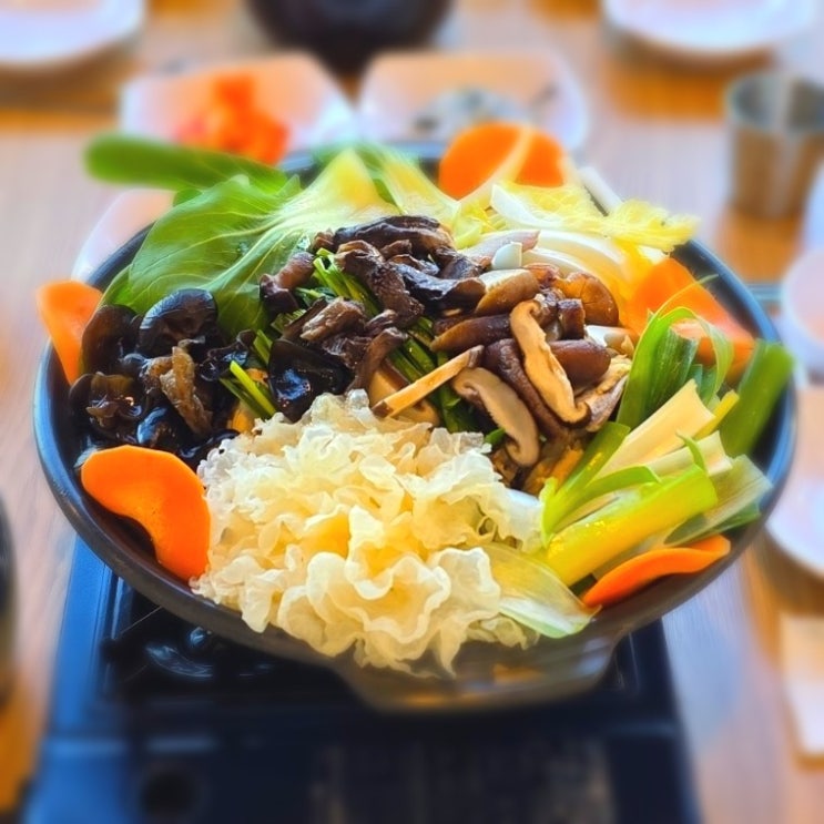  춘천 맛집 가족모임 장소 찾는다면 능이닭백숙 전문점 모구닭