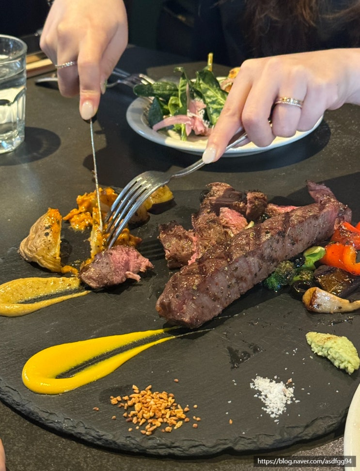 부평 모임 얘기 나오면 꼭 끼는 맛집, 인브스 키친 본점