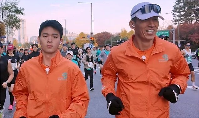  션 아들 하율 마라톤 실력 공개 아빠보다 10분 빠른 역대급 기록