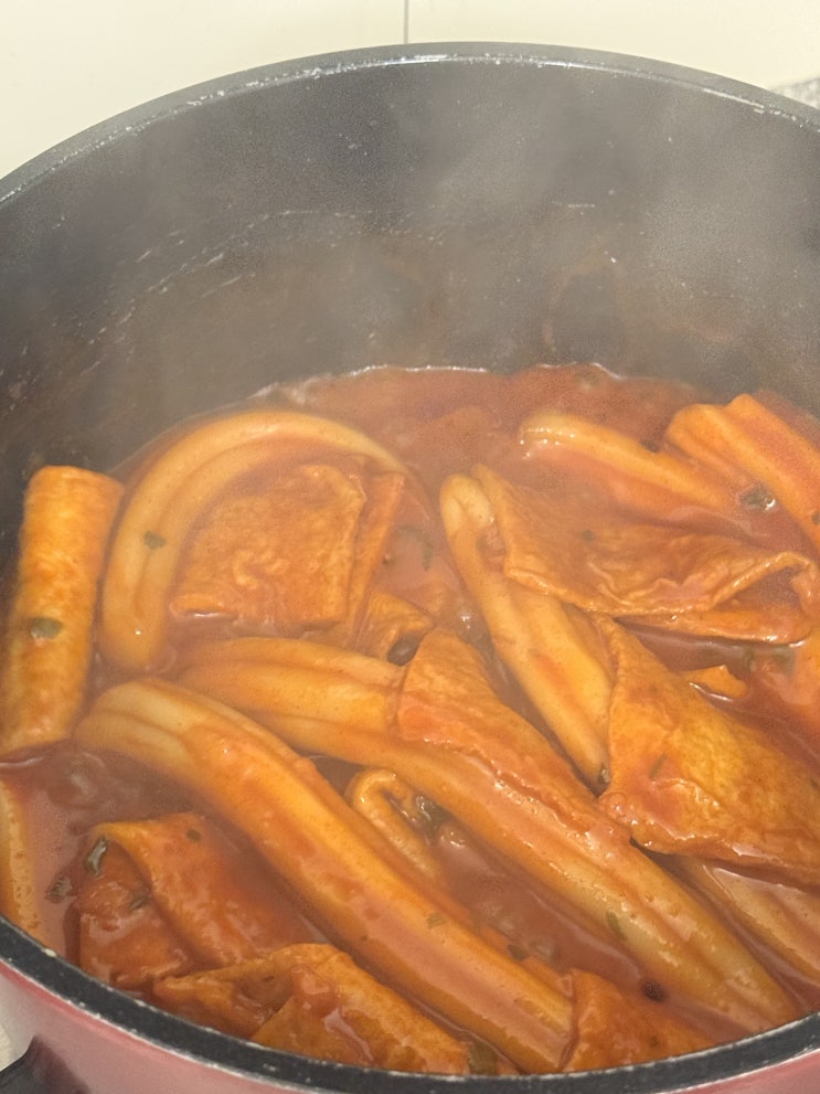  [노브랜드] 재구매 필수, 냉장고에 쟁여두고 싶은 떡볶이 밀키트 강력 추천 <친정엄마 도토리분모자볶이>