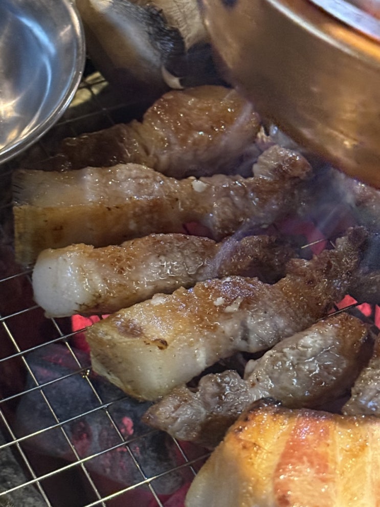오겹살 명동 맛집 '육통령 명동본점'