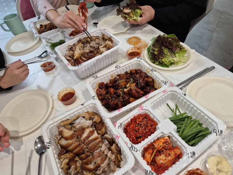 귀한족발 하남감일지구점 사진 1