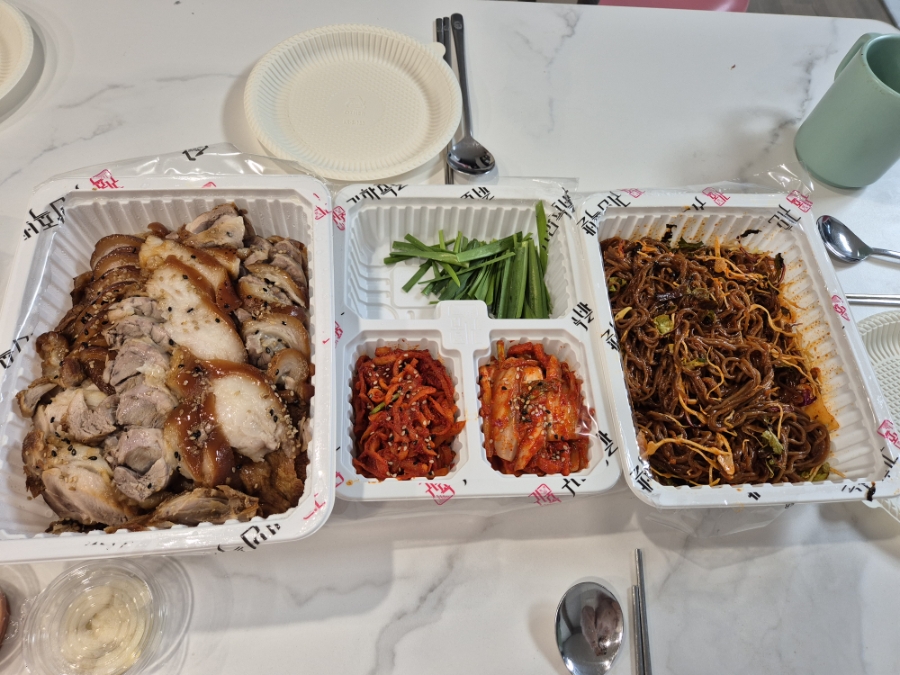 귀한족발 하남감일지구점 사진 2
