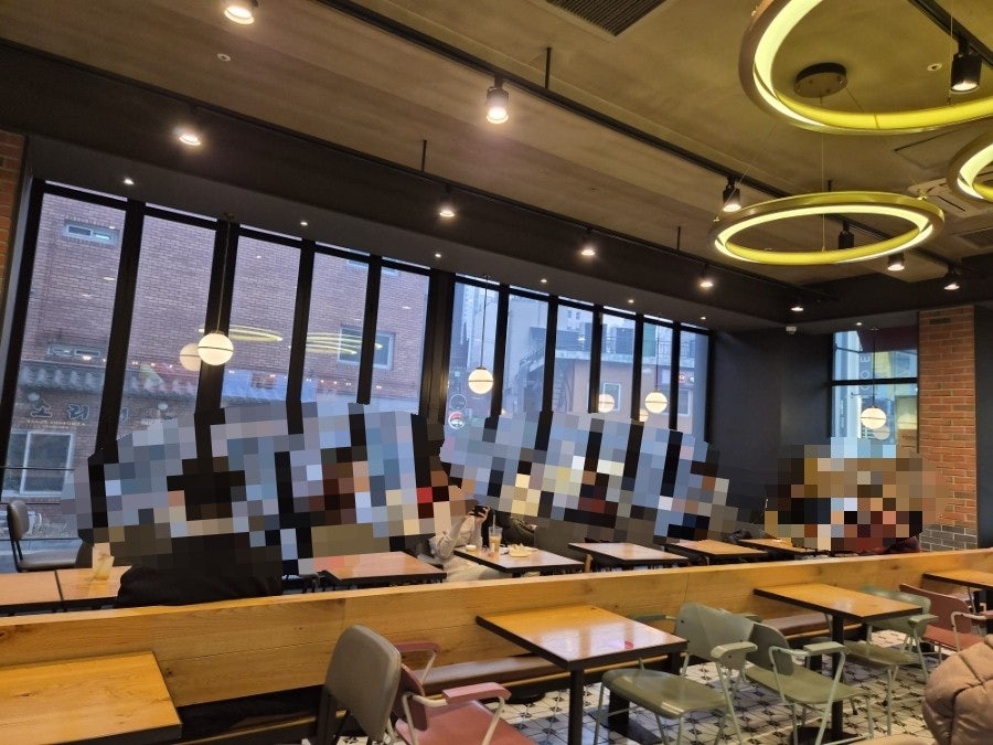투썸플레이스 마포공덕점 사진 5