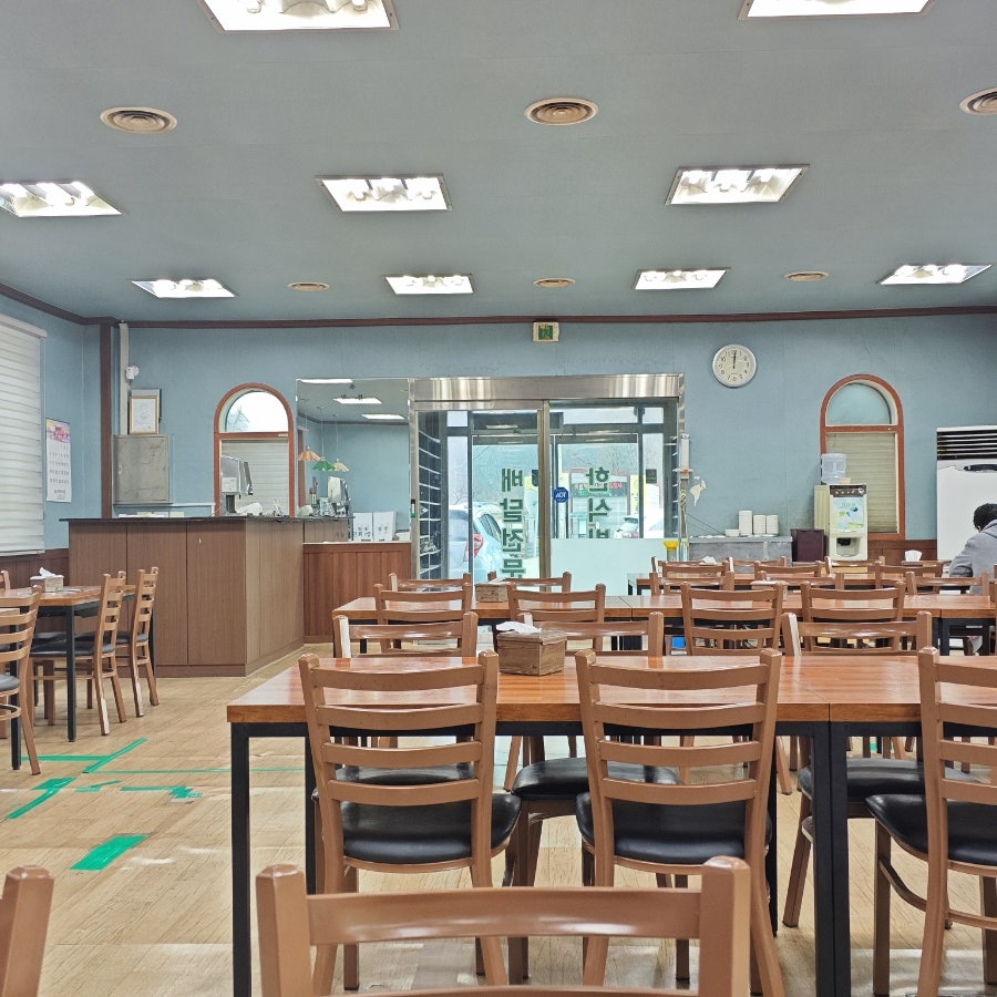 새나리한식뷔페 사진 6