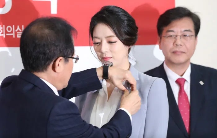 배현진 영입했던 홍준표, 어쩌다 이전투구...불나방 인생에, 돼지 눈엔 돼지만 까지 막장드라....