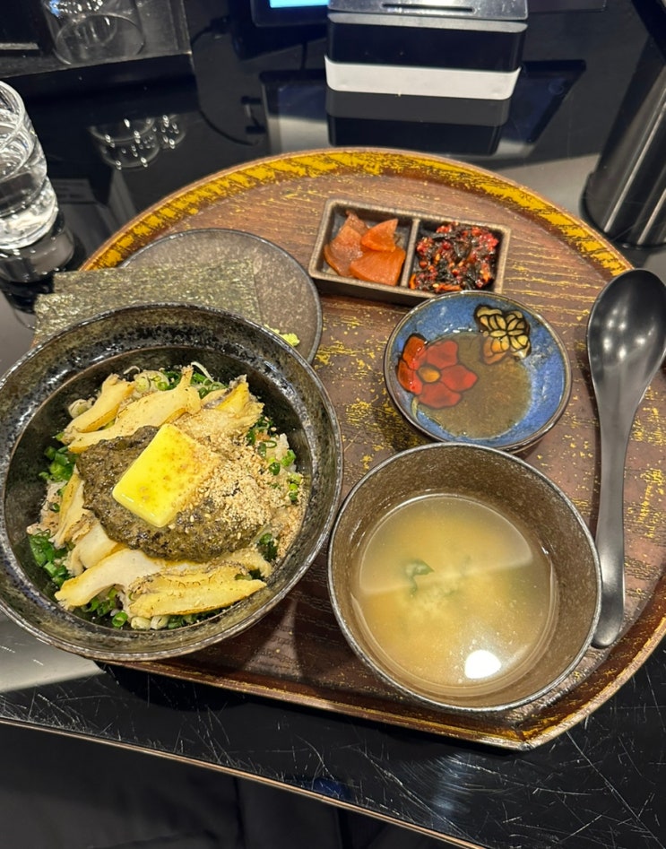  이대 혼밥 맛집 유소바 내돈내산 와 여기는..