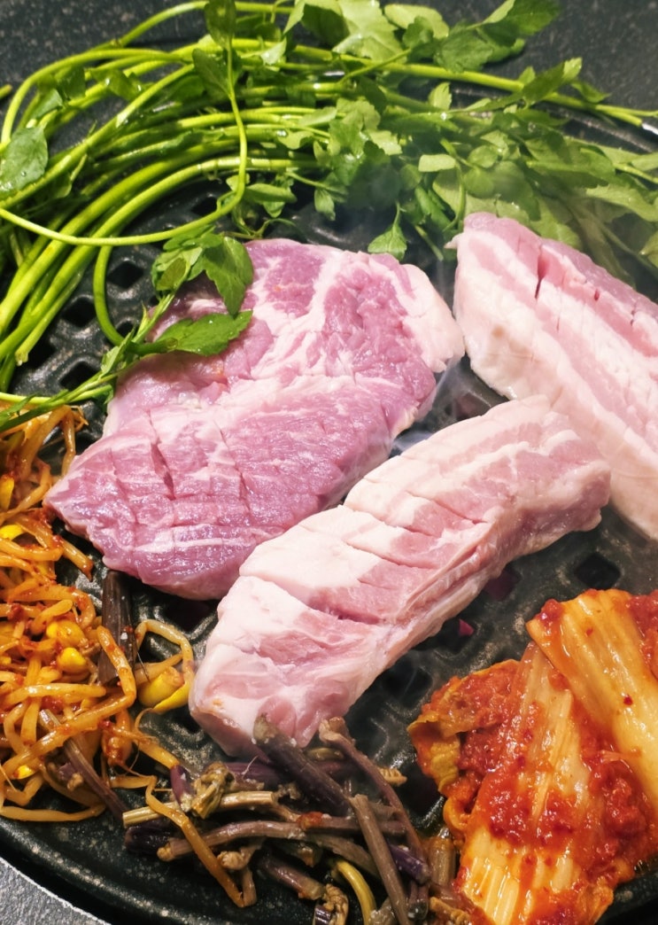  [김해삼계동]미나리가 서비스로 나오는 삼계동 숙성고기맛집 '도축상회 삼계점'