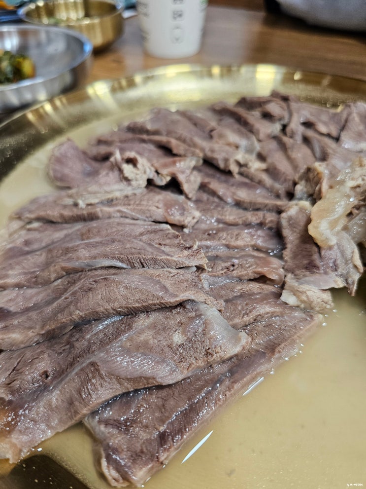  1995년 전통의 속초 중앙시장 근처 맛집 양반댁 함흥냉면과 사태수육의 추억 후기