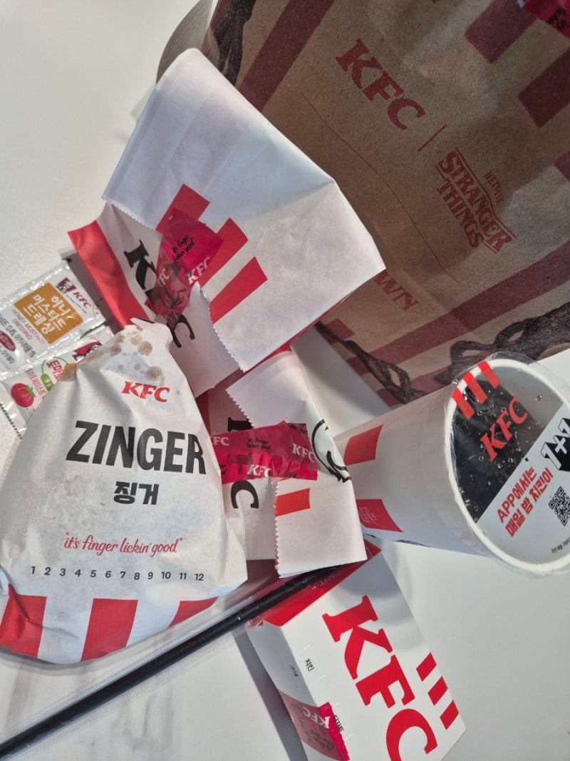 KFC 징거텐더박스 구성 칼로리 가격