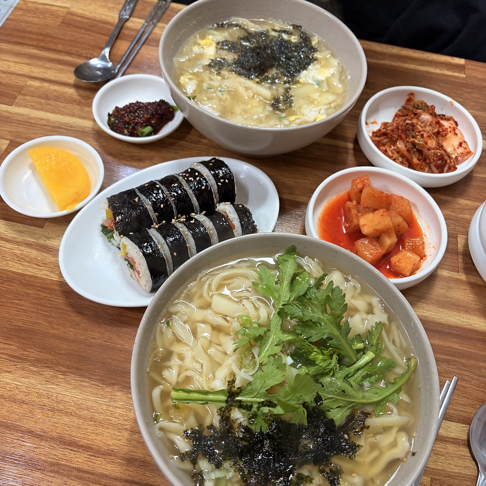 고향손칼국수 사진 4