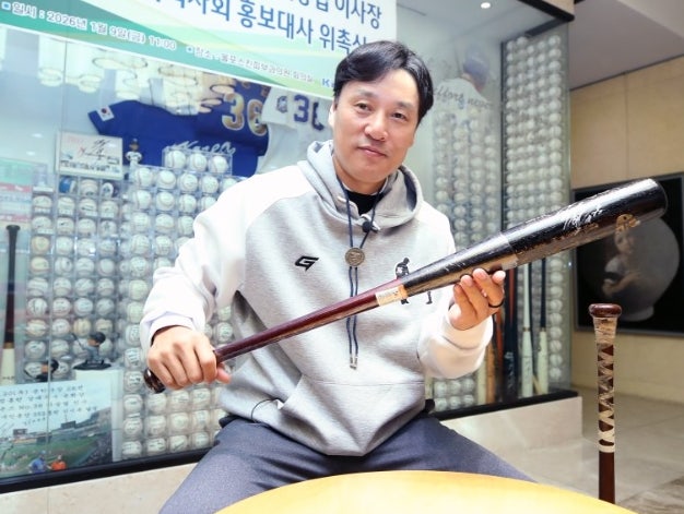 ✨ "숨만 쉬었는데 874억 벌었다?" 국민타자 이승엽의 성수동 만루 홈런 비결