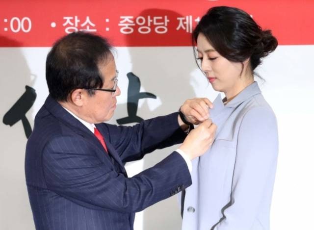 홍준표 배현진 비판 "불나방처럼 살고 있다", 국민의힘 갈등 폭발