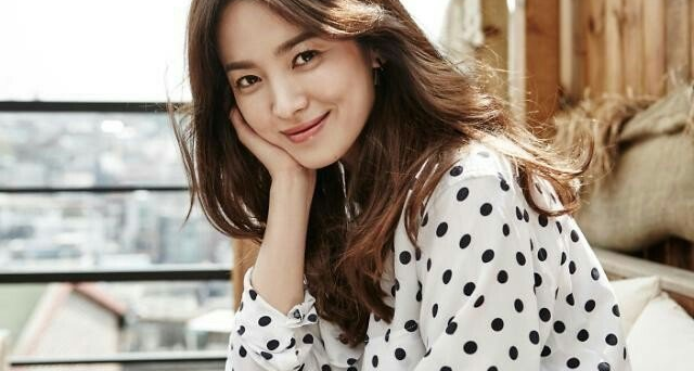 <b>송혜교 남사친</b>과의 다정한 데이트 모습 공개