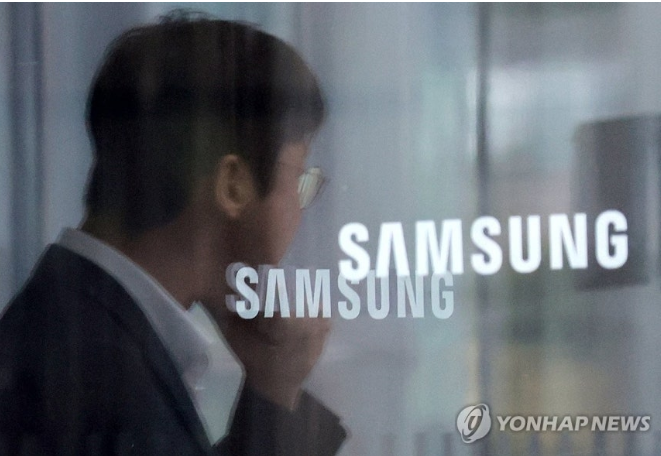 '14만 <b>전자</b>' 찍은 <b>삼성전자</b>…임원 성과급 '<b>자사주</b> 의무 <b>수령</b>... 