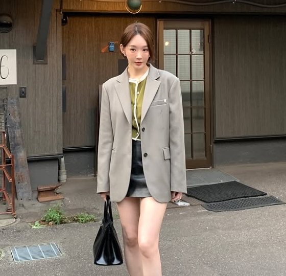  첫인상은 최악? "너무 들이대 싫었다"는 21년 지기 언니 시집보낸 가수의 에르메스 버킨백
