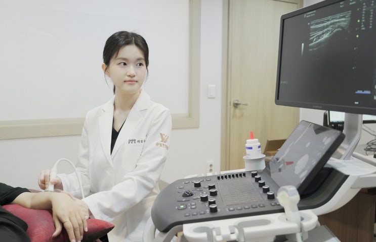  방아쇠수지의 발생 원인, 증상, 한의원 수부 질환 치료, 생활 관리 방법