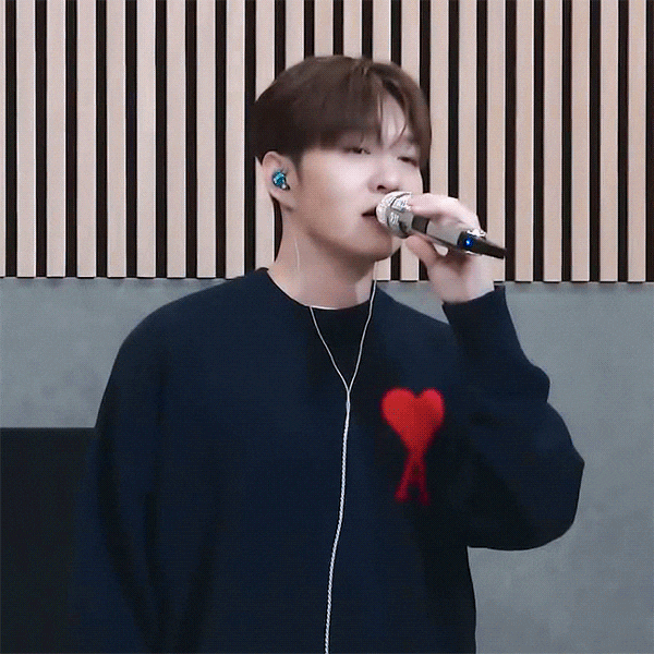 이창섭 리즈사진 총정리 동생에서 남자로 보일 때 best 5