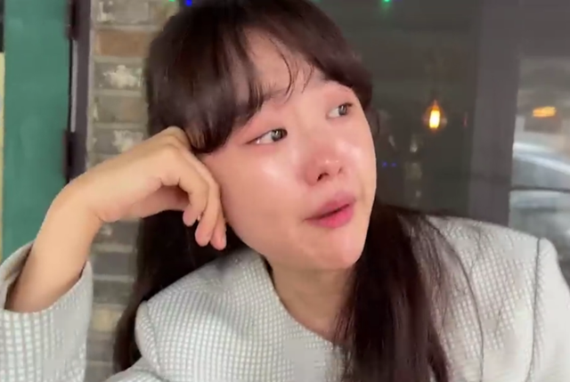  “재혼해도 돼”… 그 한마디에 눈물이 났다 송지은박위, 결혼 후 더 솔직해진 부부의 진짜 이야기”