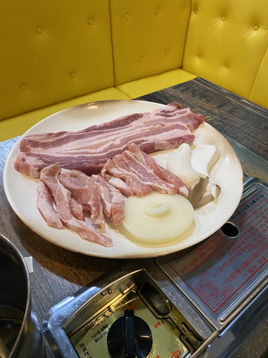 돈돼지생삼겹살 사진 4