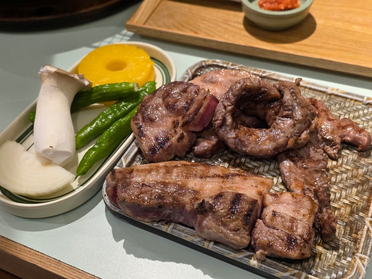  신논현에서 지인 데려가면 맛잘알로 인정받을 수 있는 고기집! 맛과 냄새 고민이면 이 집 추천해요