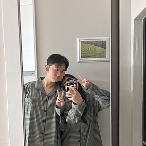 도씨 DOSSY 커플 홈웨어 구매 후기 : 실크핏 더스트 긴팔 카라 커플 잠옷 세트