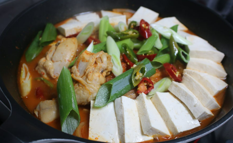 밥한공기 뚝딱 묵은지 김치찜 레시피 닭김치찜 양념 만들기