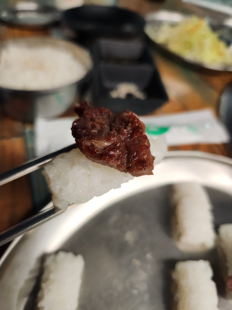 숯불향이 살아있는 소갈비살 맛집 소소한숯불갈비 여주점