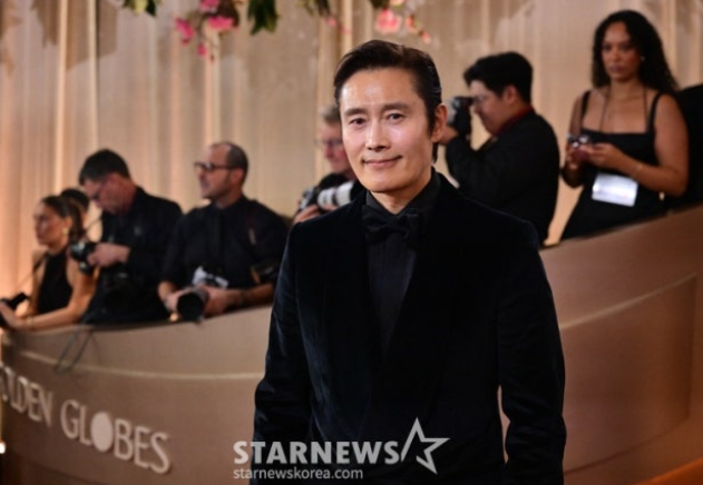   이병헌, 골든글로브 아쉬운 고배… 티모시 샬라메 수상에 진심 어린 축하 박수