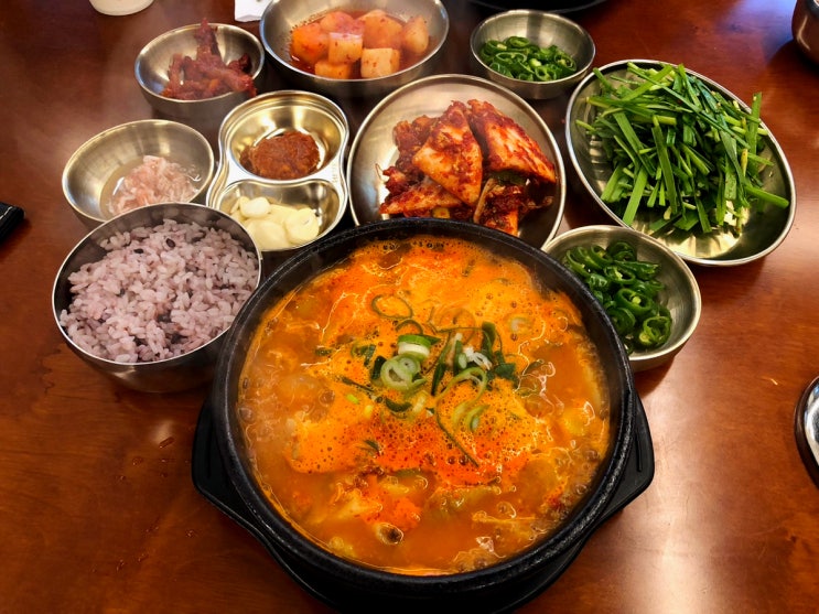  인천 순대국 맛집 동춘사골순대국 호구포 논현직영점