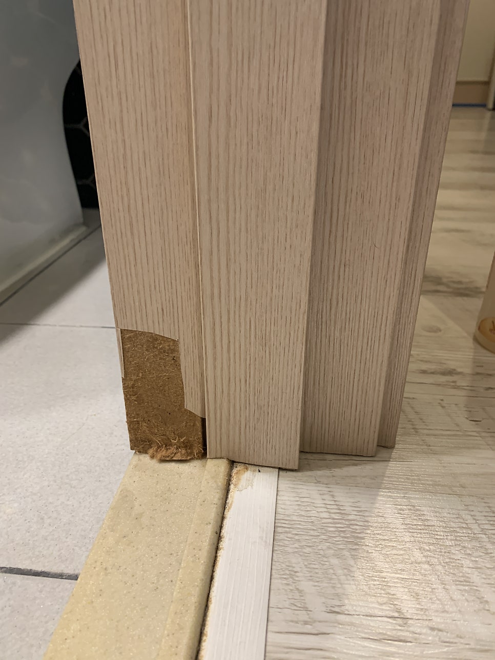 화장실문틀시트지복원 수원위치한 현장 작업후기