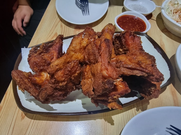 [울산 공업탑 맛집] 림스치킨, 시간을 간직한 바삭함. 세대를 잇는 치맥의 기록.