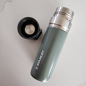 나의 최애 텀블러 스탠리 텀블러 슬림 고보틀 해머톤그린(473ml)
