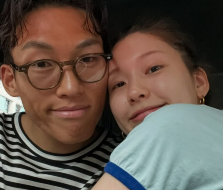 <b>골키퍼</b> 있는 골대는 안 노린다던 <b>김승규</b>가 모델 김진경과... 