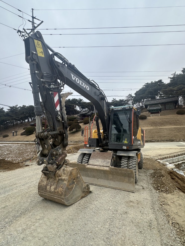  볼보 EW140E 2022년식 1억1300만원 판매합니다.